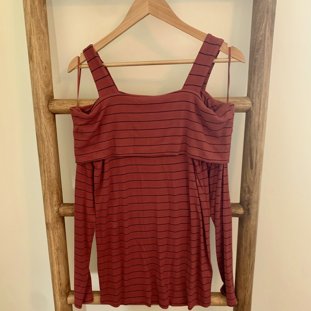 Motherhood Maternity Off the Shoulder shirt NWT
